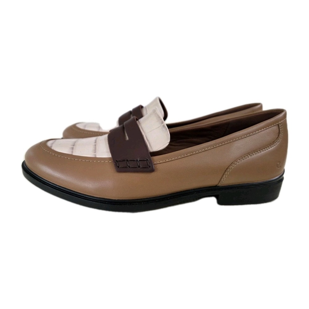 Elegant Leather Burgandy and Cream Loafers - Picture 5 of 10